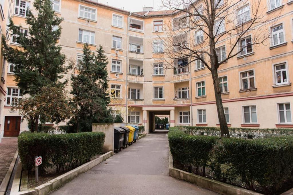 Apartman Lion In Historical Center, Old Town *